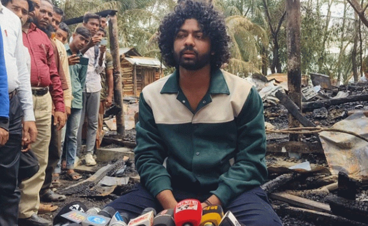 বাড়ি পুড়িয়ে দেয়ার ঘটনায় মামলা করলেন কাফি