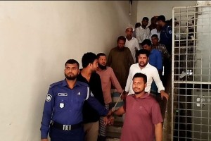 কৃষক মনির হত্যা মামলায় দুই ভাই ও ছয় ছেলেসহ ১৩ জনের যাবজ্জীবন