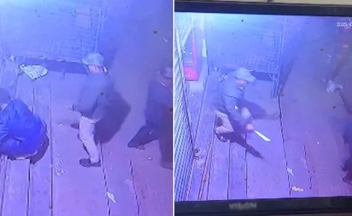 রাজধানীর বেনারসি পল্লী এলাকায় প্রাইভেট কারে এসে দোকান-বাসা লুট