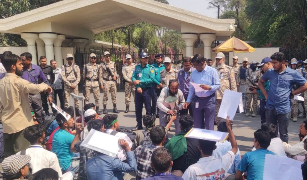 আহতদের যে বার্তা দিলেন প্রধান উপদেষ্টার বিশেষ সহকারী 4 movement messege 1740564901 আহতদের যে বার্তা দিলেন প্রধান উপদেষ্টার বিশেষ সহকারী