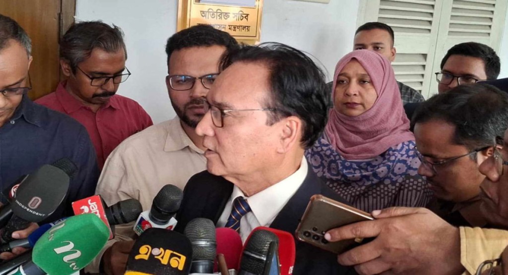 বিতর্কিত ২২ ডিসিকে বাধ্যতামূলক অবসরে পাঠাল সরকার 3 muklesur rahman 1740046379 বিতর্কিত ২২ ডিসিকে বাধ্যতামূলক অবসরে পাঠাল সরকার