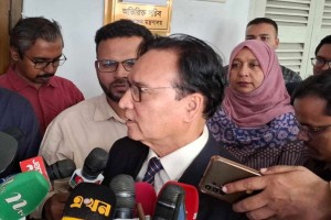 বিতর্কিত ২২ ডিসিকে বাধ্যতামূলক অবসরে পাঠাল সরকার