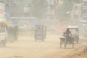 ঢাকার বাতাস আজ ‘খুবই অস্বাস্থ্যকর’