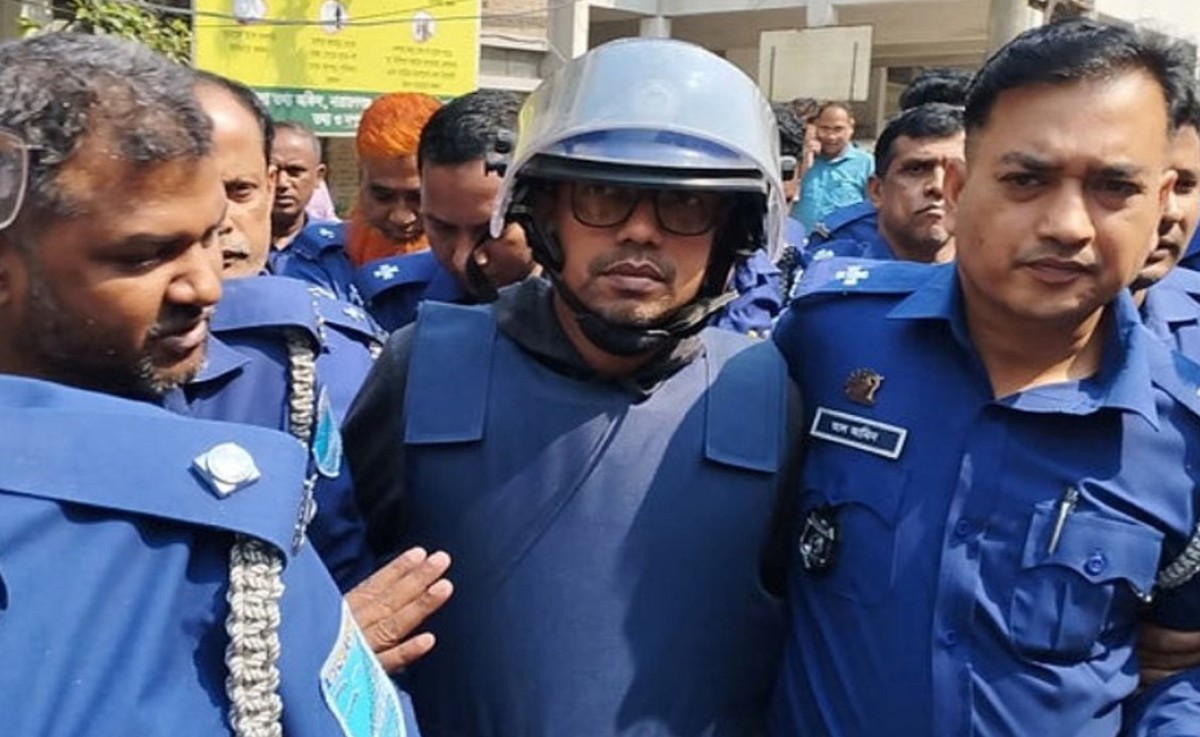 নারায়ণগঞ্জে তিনটি হত্যা মামলায় ১২ দিনের রিমান্ডে পলক