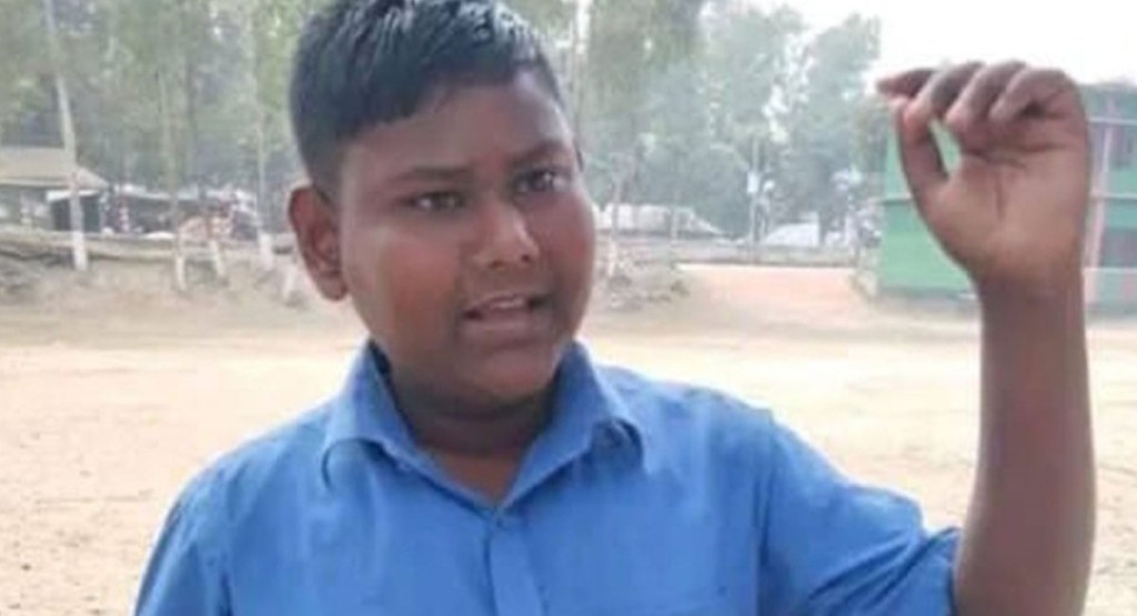 পিকনিকের বাস থেকে জানালা দিয়ে মাথা বের করে মারা গেলো স্কুলছাত্র 3 rashed 1740209567 পিকনিকের বাস থেকে জানালা দিয়ে মাথা বের করে মারা গেলো স্কুলছাত্র