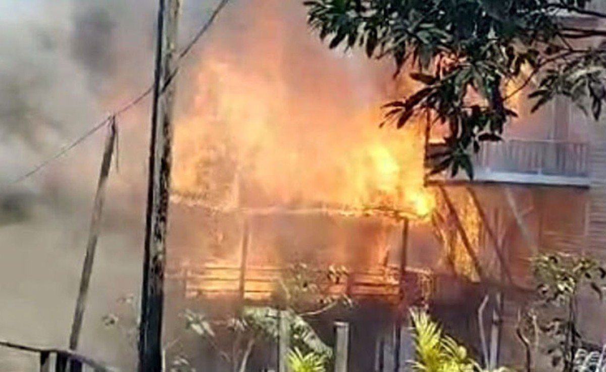 সাজেকে অগ্নিকাণ্ডের ঘটনায় ৫ সদস্যের তদন্ত কমিটি