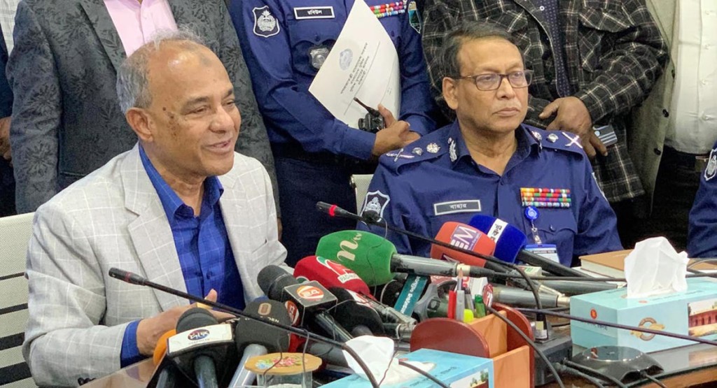 ‘ডেভিল হান্টে রাঘববোয়াল-চুনোপুঁটি কেউ ছাড় পাবে না’ 3 sorastro 1739185907 ‘ডেভিল হান্টে রাঘববোয়াল-চুনোপুঁটি কেউ ছাড় পাবে না’