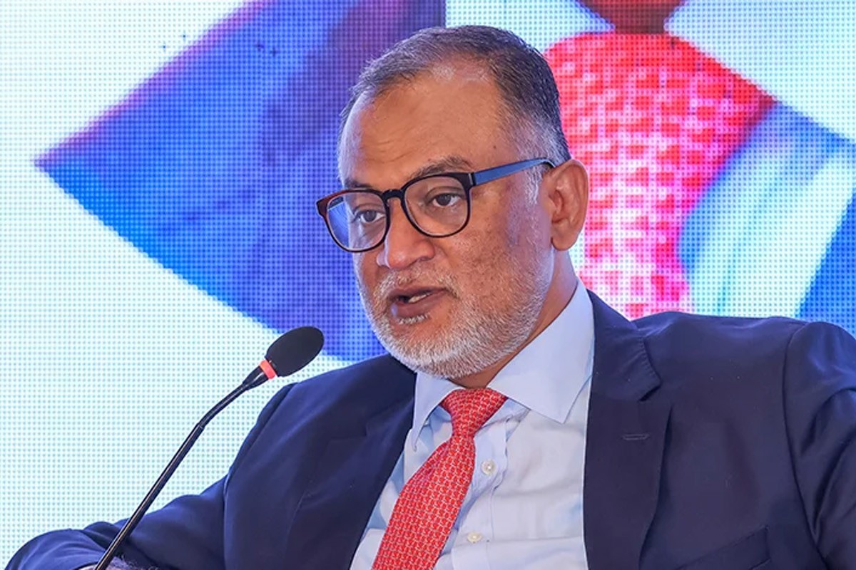 তেলসহ নিত্যপণ্যের সমস্যা সমাধান হবে ৭ দিনে : বাণিজ্য উপদেষ্টা