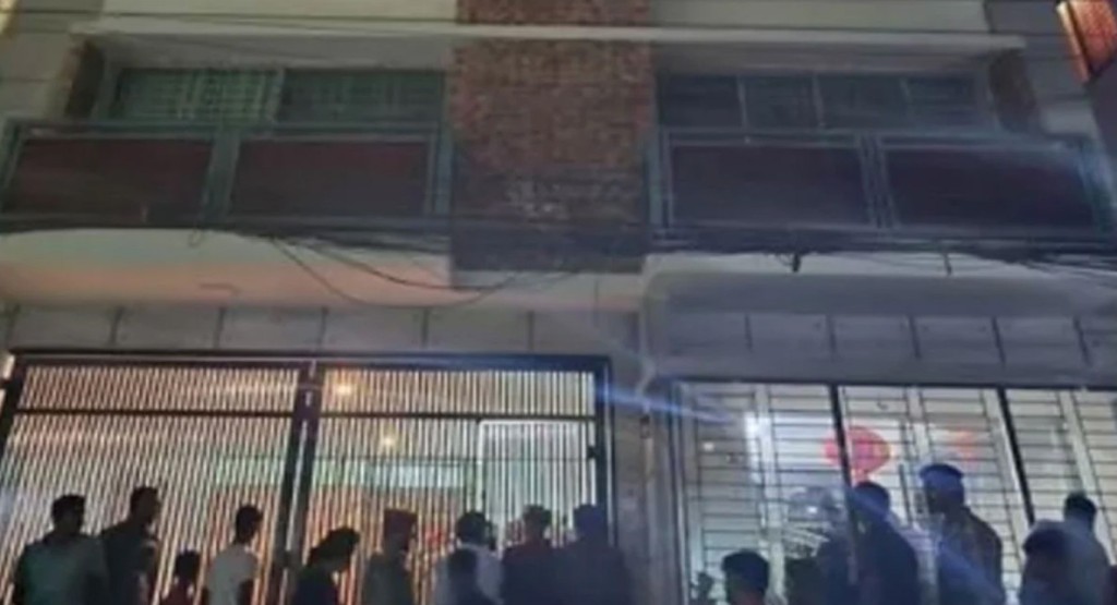 চীনের নাগরিককে হ’ত্যা; অজ্ঞাতনামা ২-৩ জনকে আসামি করে মামলা 4 চীনা নাগরিক 1740143883 চীনের নাগরিককে হ’ত্যা; অজ্ঞাতনামা ২-৩ জনকে আসামি করে মামলা