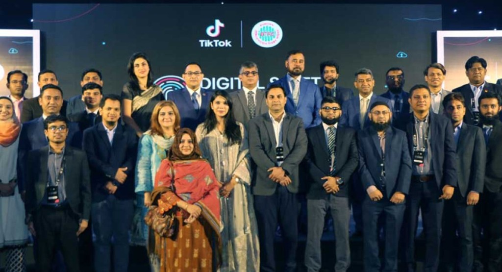 ২০২৪-এ বাংলাদেশের এক কোটি ১৬ লাখ ভিডিও সরিয়েছে টিকটক 3 টিকটক 1739808213 ২০২৪-এ বাংলাদেশের এক কোটি ১৬ লাখ ভিডিও সরিয়েছে টিকটক