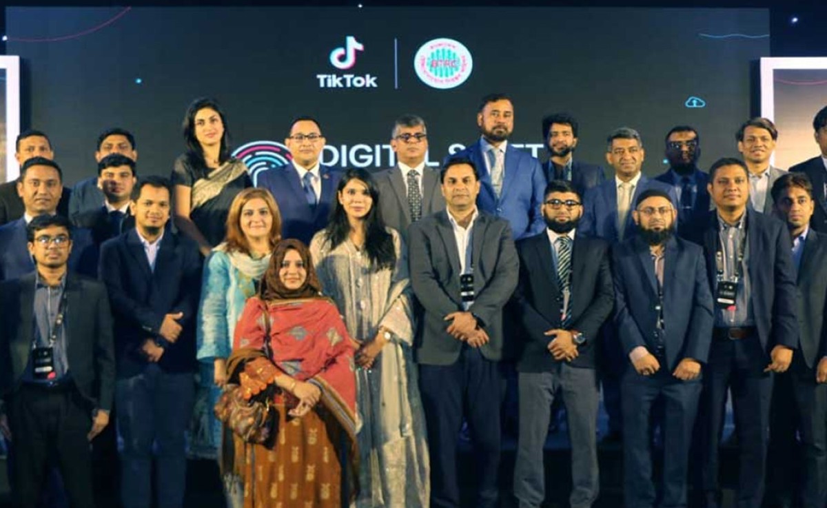 ২০২৪-এ বাংলাদেশের এক কোটি ১৬ লাখ ভিডিও সরিয়েছে টিকটক