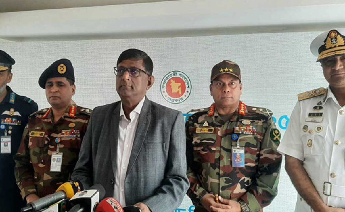 যুবকদের সার্বজনীন সামরিক প্রশিক্ষণের প্রস্তাব ডিসিদের