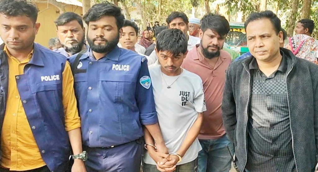 ‘মা আমাকে কোথাও যেতে দিতো না, তাই জেদ থেকে মেরে ফেলি’ 2 ম ১৪ 1739634781 ‘মা আমাকে কোথাও যেতে দিতো না, তাই জেদ থেকে মেরে ফেলি’