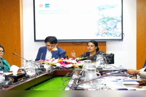 নদী পুনরুদ্ধারে আন্তর্জাতিক সহযোগিতা চাইলেন পরিবেশ উপদেষ্টা