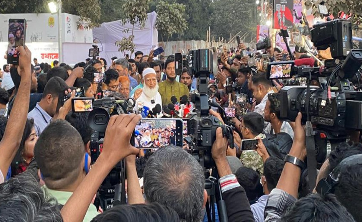 প্রথমবারের মতো বই মেলায় জামায়াতের আমির, স্মরণ করলেন বায়ান্ন-একাত্তর