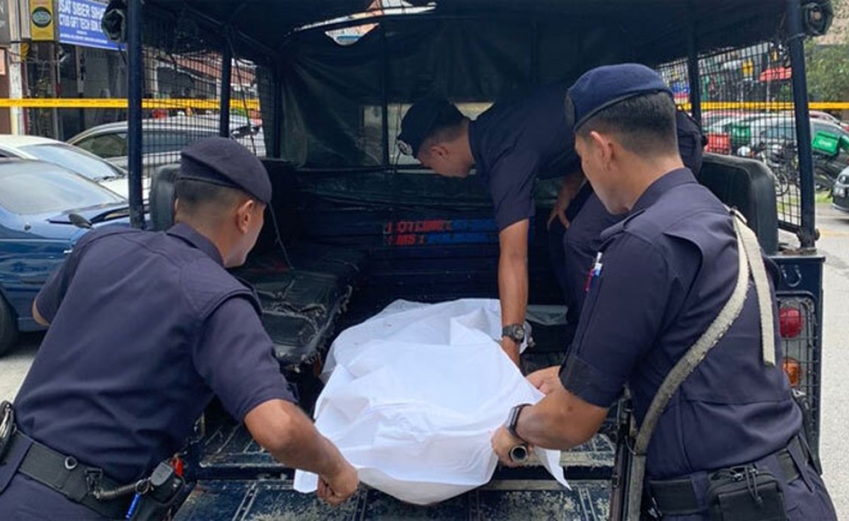 মালয়েশিয়ায় দোকান মালিককে খুনের অভিযোগে রিমান্ডে ৫ বাংলাদেশি