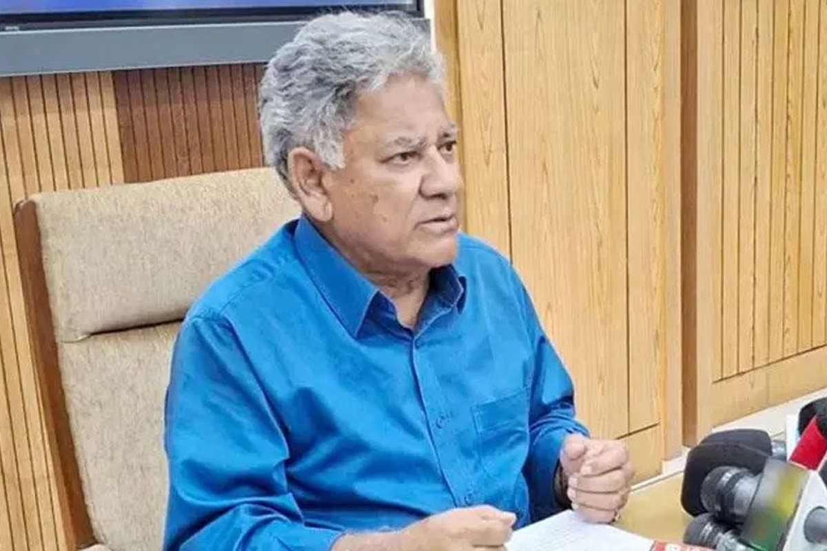 সেনাপ্রধান বুঝে-শুনেই বক্তব্য দিয়েছেন: উপদেষ্টা সাখাওয়াত