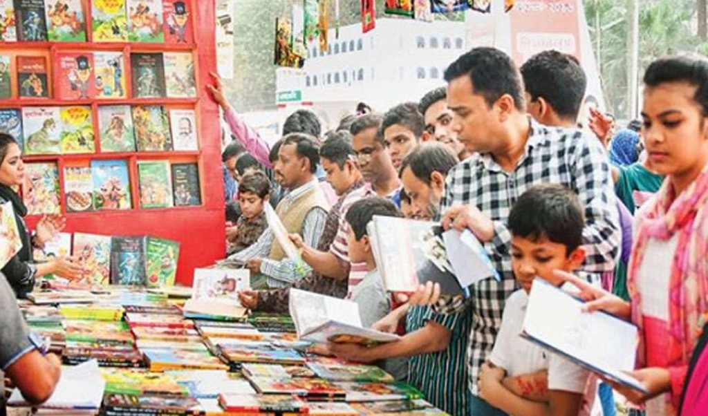 এবার বইমেলায় প্রকাশ হলো ৩ হাজার ২৯৯ নতুন বই 2 21 1740801246 এবার বইমেলায় প্রকাশ হলো ৩ হাজার ২৯৯ নতুন বই