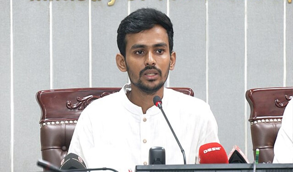 ‘ধর্ষণে জড়িতদের দৃষ্টান্তমূলক শাস্তি নিশ্চিত করা হবে’ 3 স্থানীয় সরকার, পল্লী উন্নয়ন ও সমবায় উপদেষ্টা আসিফ মাহমুদ সজীব ভূঁইয়া। ছবি: সংগৃহীত