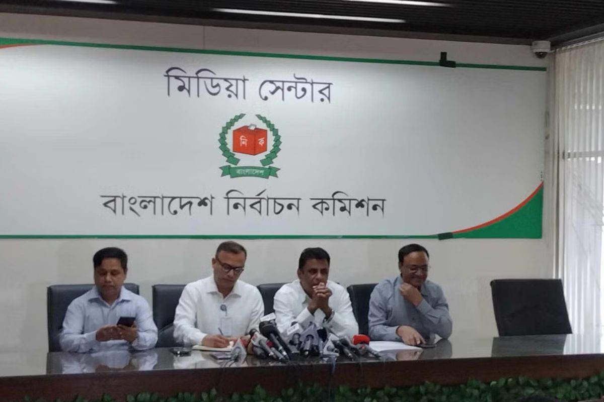 বৃহস্পতিবার সারাদেশে ২ ঘণ্টা এনআইডি সেবা বন্ধ রাখবে ইসি কর্মীরা