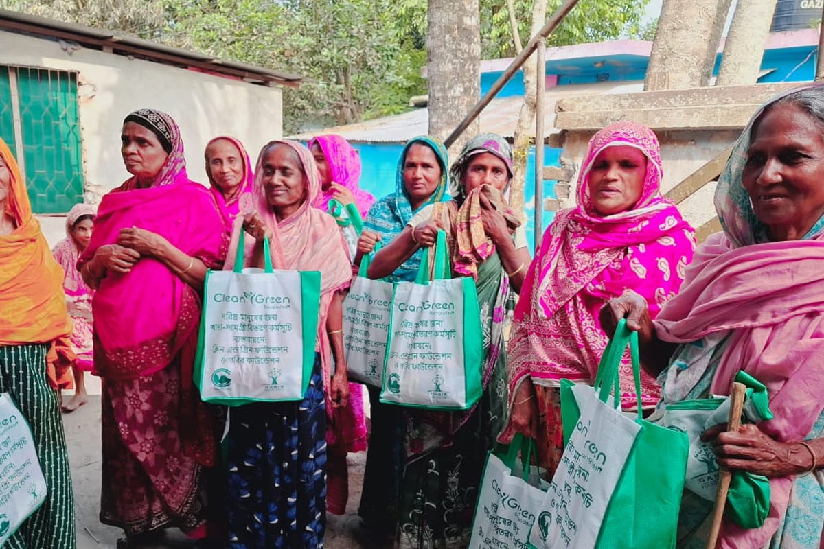 ব্রাহ্মণবাড়িয়া, বগুড়া ও সিরাজগঞ্জে গরিব ফাউন্ডেশনের ঈদ উপহার বিতরণ