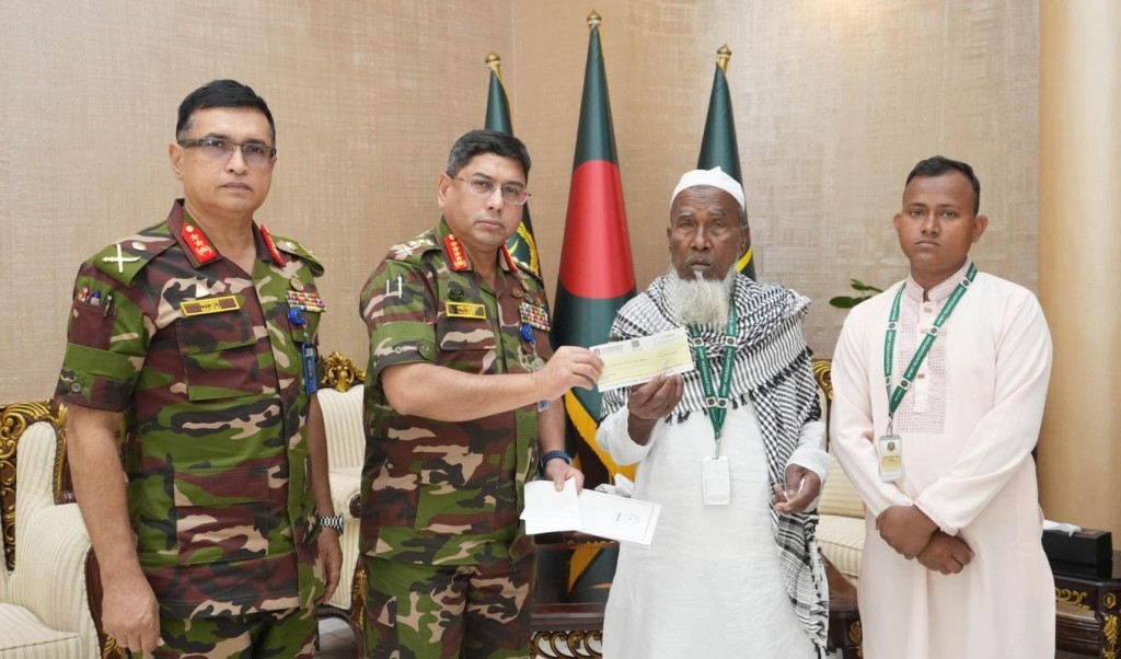ISPR 1742827053 শহীদ আবু সাঈদের পরিবারকে আর্থিক সহায়তা দিল সেনাবাহিনী