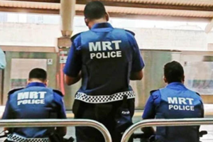 এমআরটি পুলিশের ২ সদস্য বরখাস্ত, তদন্ত কমিটি গঠন