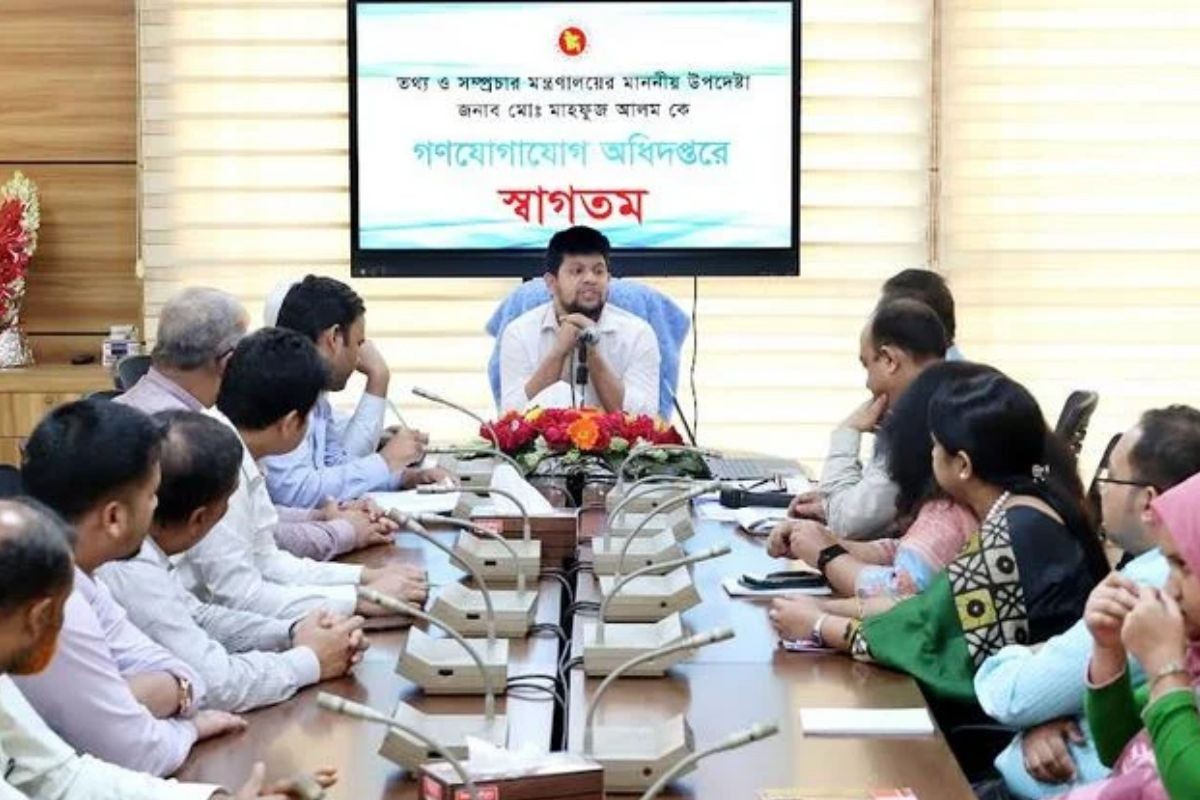 পত্রিকার বিজ্ঞাপনের হার পুনঃনির্ধারণ ও মিডিয়ার তালিকা হালনাগাদ করা হবে: তথ্য উপদেষ্টা