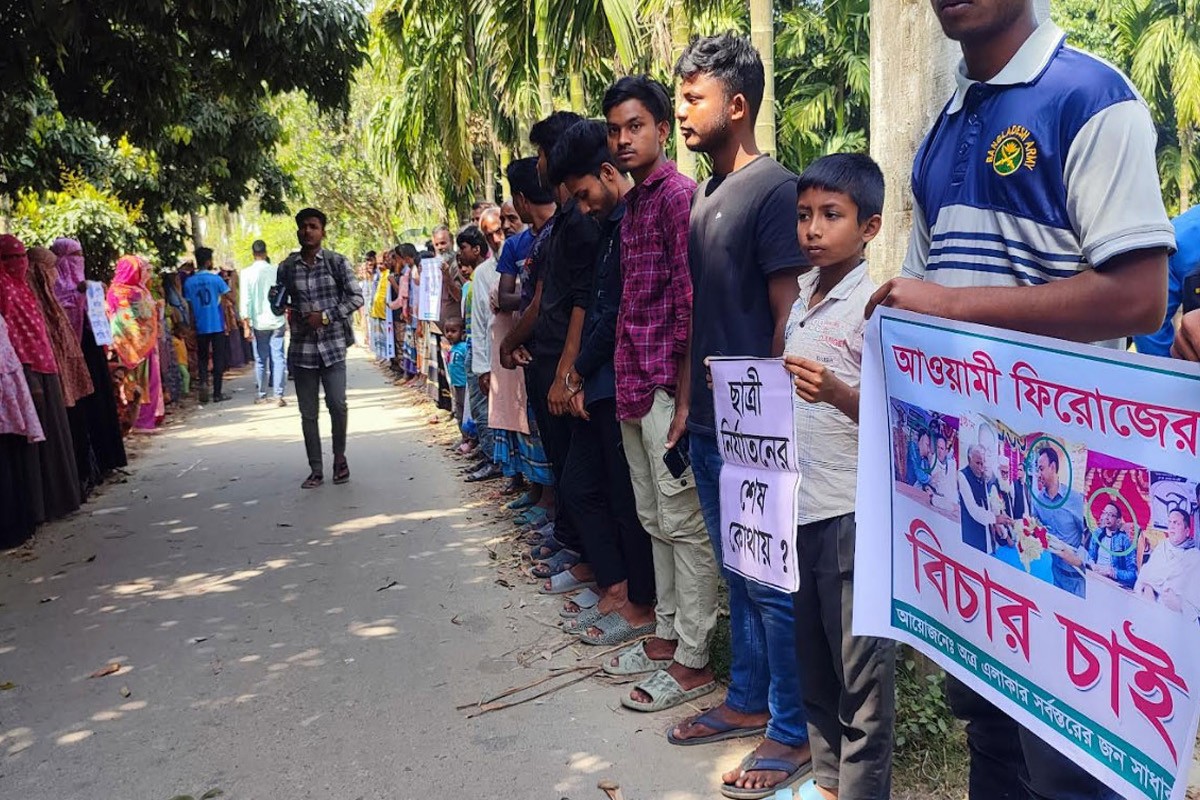 ‘মেয়েকে ধর্ষণ করিছে, মামলা করায় এখন উল্টা আমারই বিচার চায়’