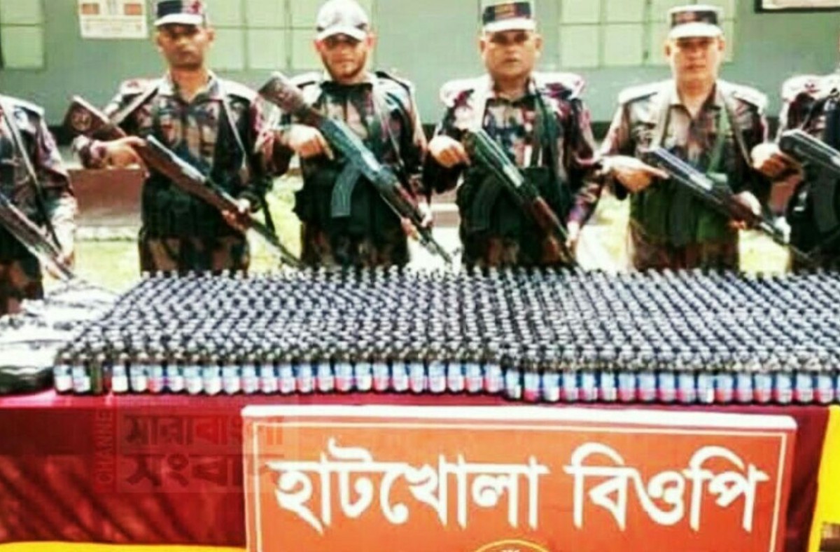 পাঁচবিবি সীমান্তে বিজিবির অভিযানে ৮৬৮ বোতল ফেনসিডিল জব্দ
