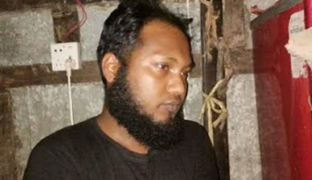 মধ্যরাতে প্রবাসীর স্ত্রীর ঘর থেকে আটক নেতাকে বহিষ্কার করল ছাত্রশিবির 2 TOUKIR 1 1742033612 মধ্যরাতে প্রবাসীর স্ত্রীর ঘর থেকে আটক নেতাকে বহিষ্কার করল ছাত্রশিবির