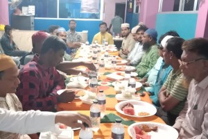 দৌলতপুরে দৈনিক খবরওয়ালার প্রতিনিধির আয়োজনে ইফতার মাহফিল