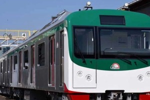 যান্ত্রিক ত্রুটিতে বন্ধ মেট্রোরেল