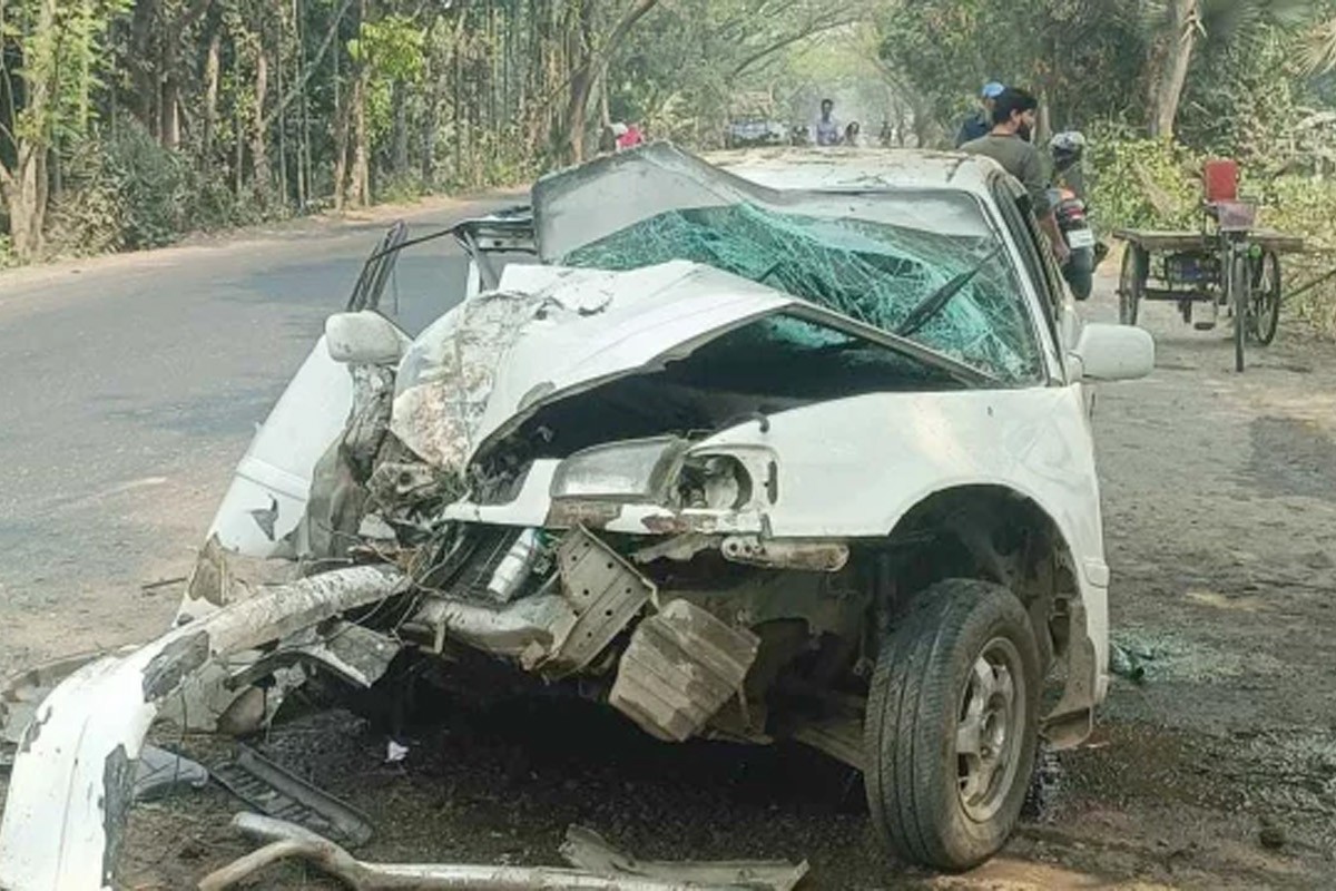 ঈদযাত্রায় বাড়ি ফেরার পথে দুর্ঘটনায় নিহত বাবা-মেয়ে