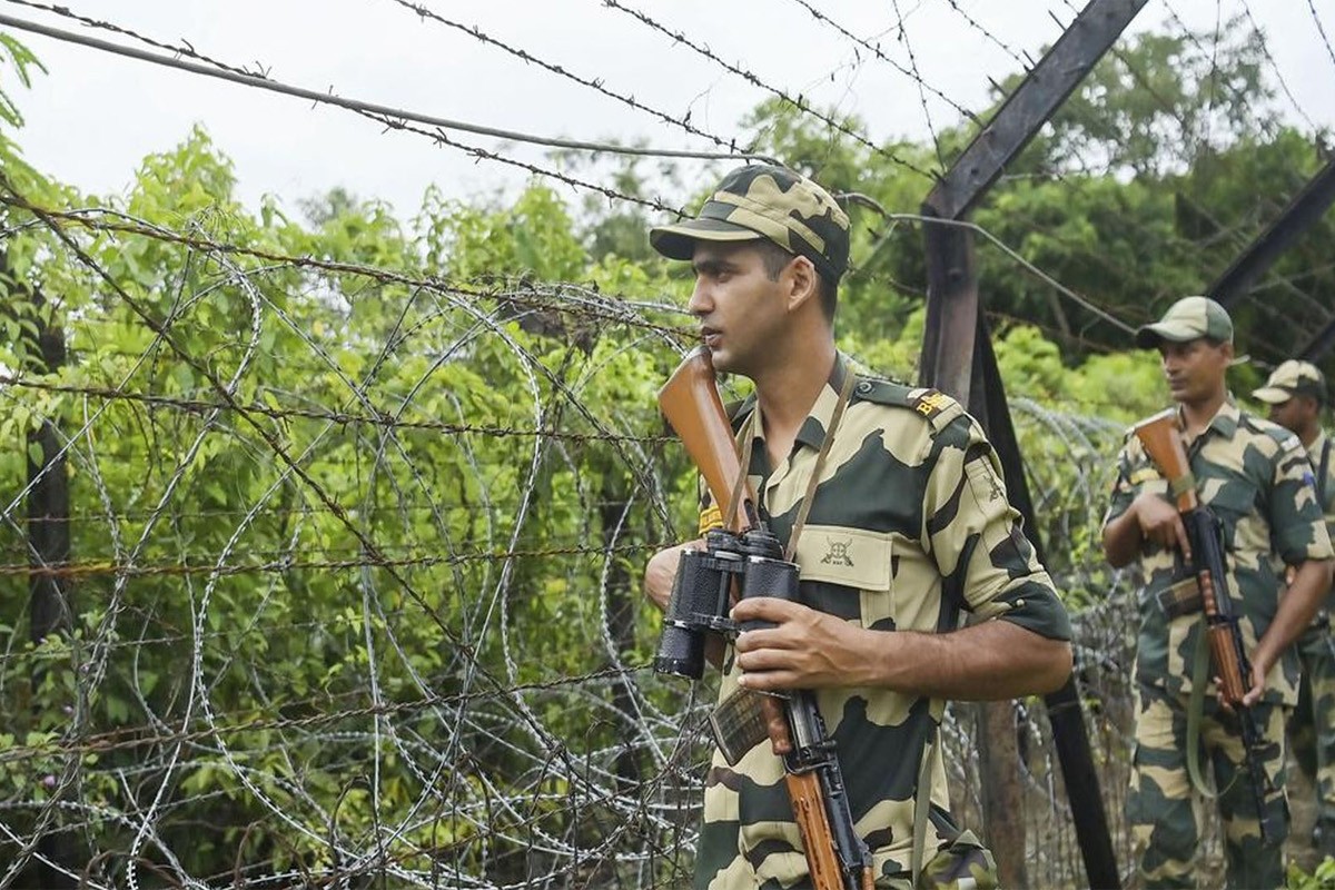 ভারতে বিএসএফের গুলিতে  বাংলাদেশি নিহত