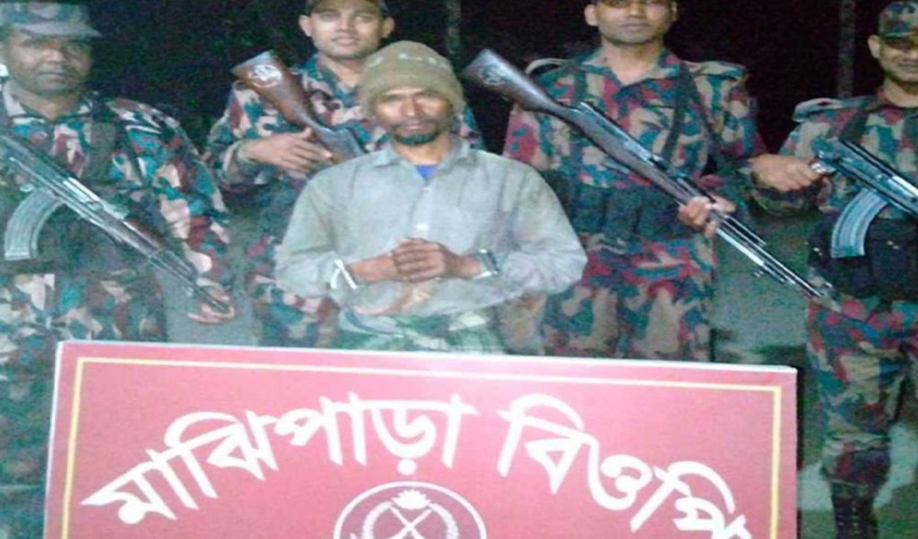 অনুপ্রবেশকারী ভারতীয় নাগরিক বিজিবির হাতে আটক 2 Untitled 14 1741501447 অনুপ্রবেশকারী ভারতীয় নাগরিক বিজিবির হাতে আটক