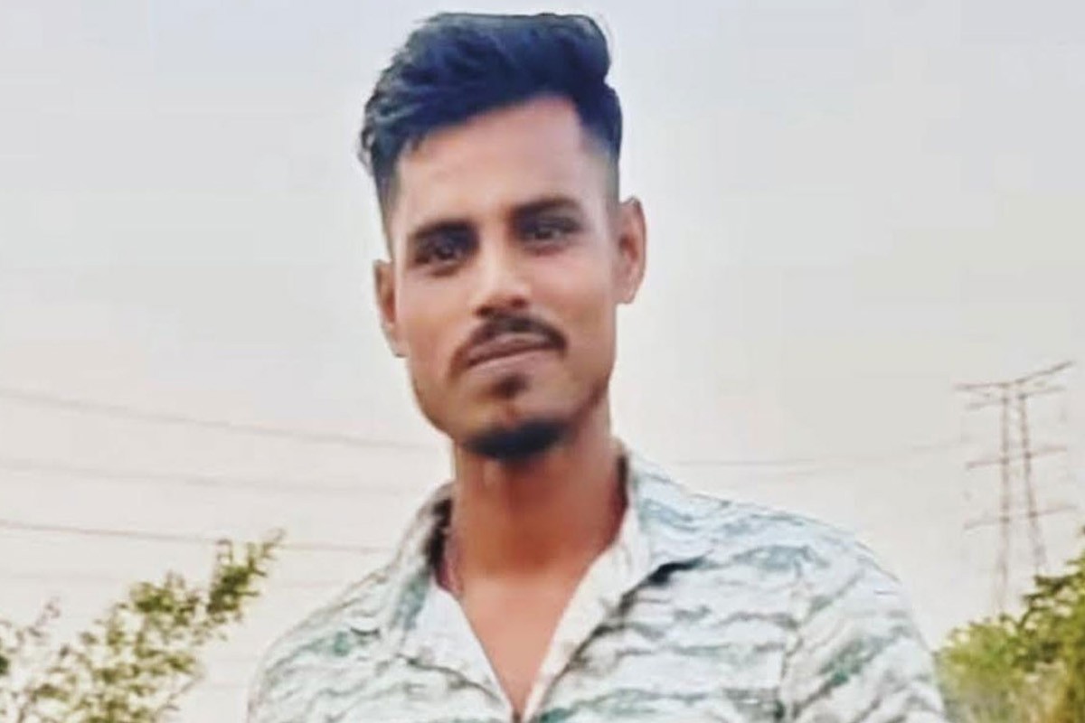 বিছানায় স্ত্রী-শ্যালিকার মরদেহ রেখে পালিয়েছে স্বামী
