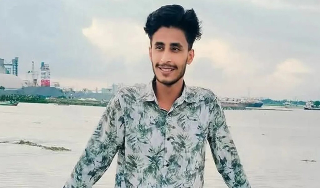 বহিষ্কৃত ছাত্রদল নেতা শাওন জামিন পেলেন দুই মামলা থেকে 4 Untitled 1 1741865853 বহিষ্কৃত ছাত্রদল নেতা শাওন জামিন পেলেন দুই মামলা থেকে