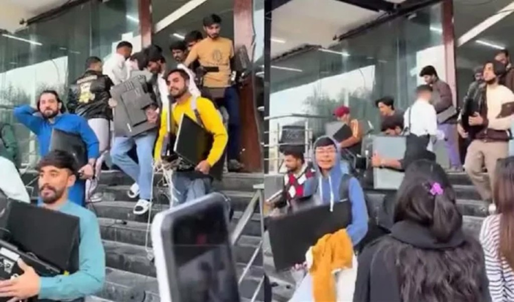 পাকিস্তানের কল সেন্টারে জনতার তাণ্ডব, শত শত ল্যাপটপসহ ইলেকট্রনিক পণ্য লুট! 6 Untitled 1 1742298905 পাকিস্তানের কল সেন্টারে জনতার তাণ্ডব, শত শত ল্যাপটপসহ ইলেকট্রনিক পণ্য লুট!