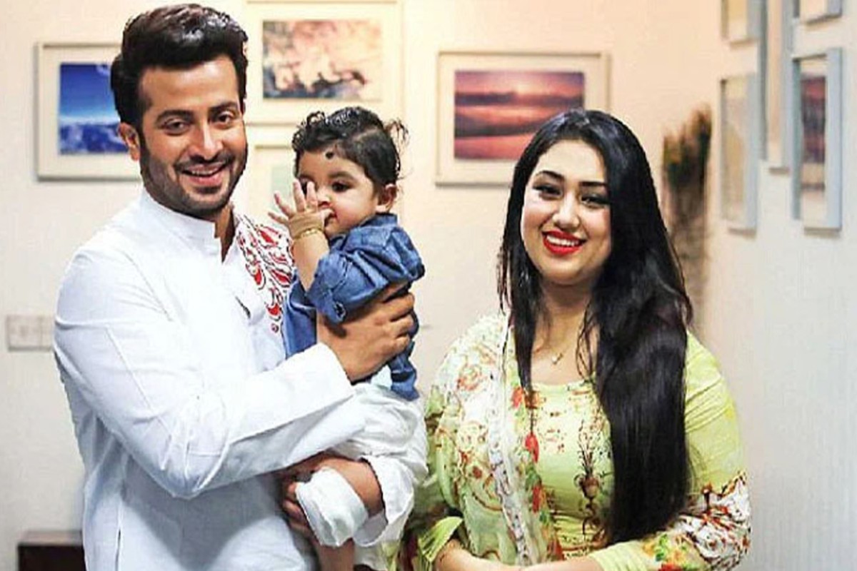 অপুর কাছে শাকিবই শাহরুখ খান