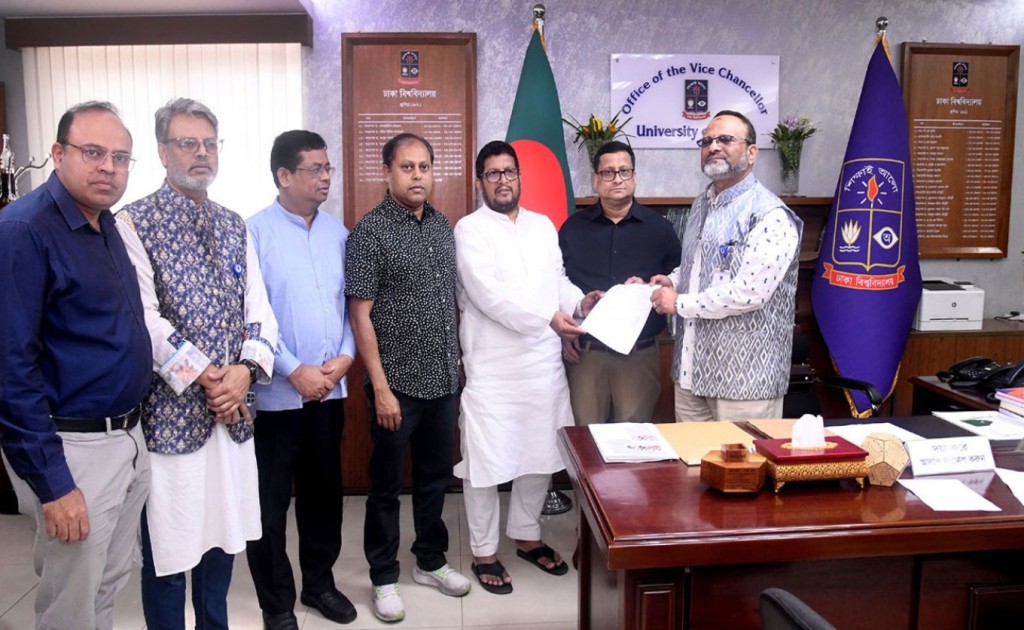 গণঅভ্যুত্থানে শিক্ষার্থীদের উপর হামলাকারীদের বিচারসহ ১৩ দাবি ঢাবি সাদা দলের 4 Untitled 2 Recovered Recovered 1741099720 গণঅভ্যুত্থানে শিক্ষার্থীদের উপর হামলাকারীদের বিচারসহ ১৩ দাবি ঢাবি সাদা দলের