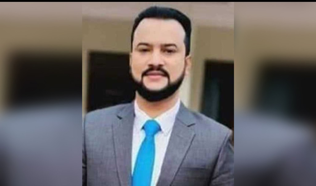 রিকশাচালককে জুতাপেটা করা সেই সমাজসেবা কর্মকর্তা বরখাস্ত 4 Untitled 22 1741072511 রিকশাচালককে জুতাপেটা করা সেই সমাজসেবা কর্মকর্তা বরখাস্ত