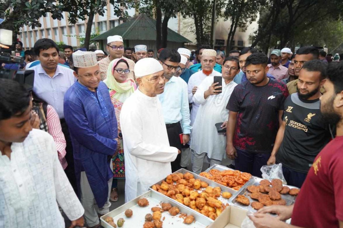 রমজানে জিনিসপত্রের দাম না বাড়াতে ব্যবসায়ীদের প্রতি স্বরাষ্ট্র উপদেষ্টার অনুরোধ
