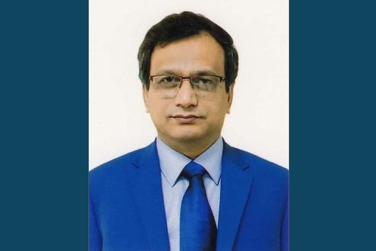 যে অভিযোগে গ্রেপ্তার হলেন সিনিয়র সচিব জিয়াউল