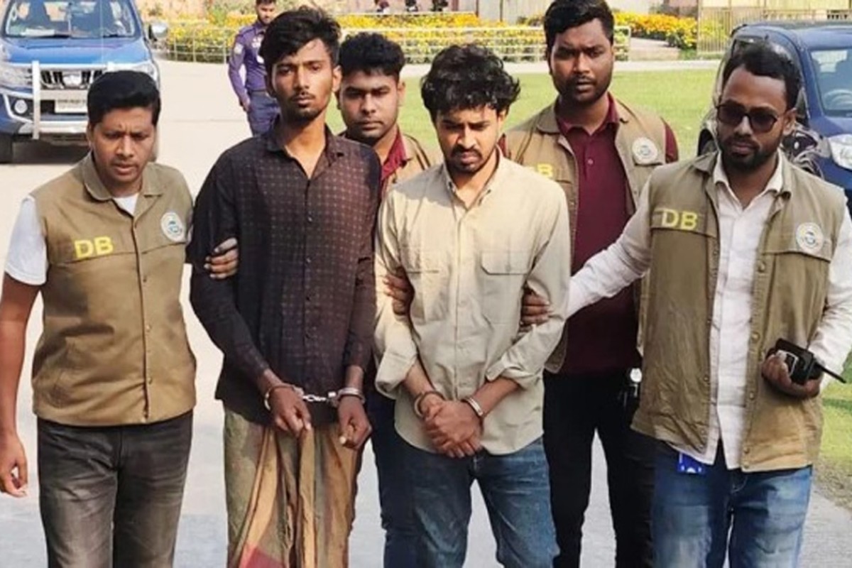কনটেন্ট ক্রিয়েটর কাফির বাড়িতে আগুন দিয়েছিল দুই ছাত্রলীগকর্মী