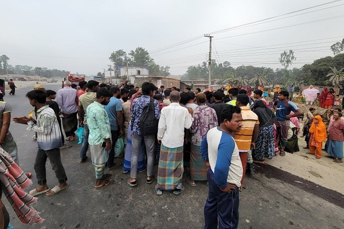 বগুড়ায় আলু বোঝাই ট্রাকের ধাক্কায় নিহত ১
