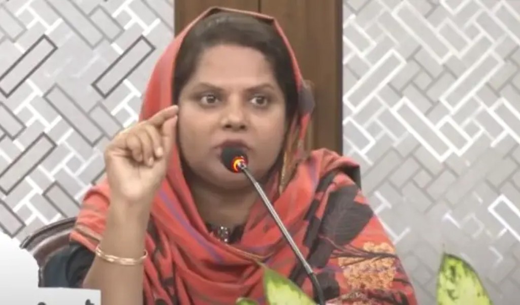 আমরা দেখতে চাই, রাষ্ট্রের শক্তি বেশি নাকি ব্যবসায়ীদের শক্তি বেশি: চট্টগ্রামের ডিসি 2 Untitled 38 1741159095 আমরা দেখতে চাই, রাষ্ট্রের শক্তি বেশি নাকি ব্যবসায়ীদের শক্তি বেশি: চট্টগ্রামের ডিসি
