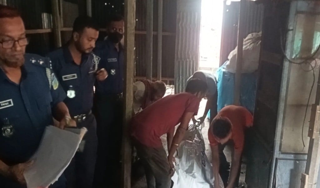 Untitled 3 1742480812 জামালপুরে হোটেল কর্মচারীর হাত-পা বাধা ঝুলন্ত লাশ উদ্ধার