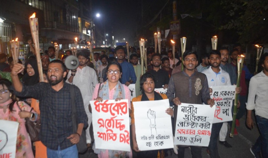 টঙ্গীতে ৯ বছরের শিশু ধর্ষণের প্রতিবাদে মশাল মিছিল 4 Untitled 6 1741753780 টঙ্গীতে ৯ বছরের শিশু ধর্ষণের প্রতিবাদে মশাল মিছিল