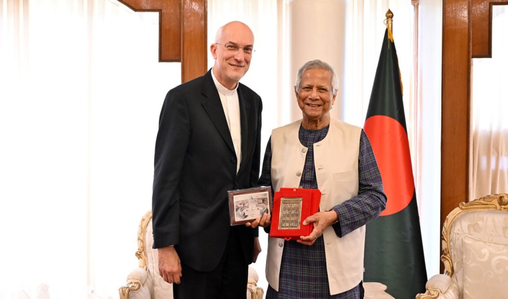 বিশ্ব ভ্রাতৃত্ব বিষয়ক সম্মেলনে প্রধান উপদেষ্টাকে পোপের আমন্ত্রণ 3 Younos 1741272558 বিশ্ব ভ্রাতৃত্ব বিষয়ক সম্মেলনে প্রধান উপদেষ্টাকে পোপের আমন্ত্রণ